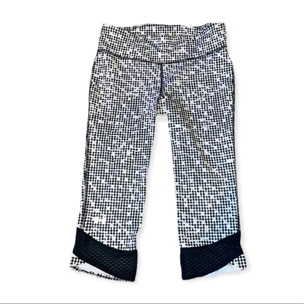 2 for 30✨Under Armour Capri Leggings